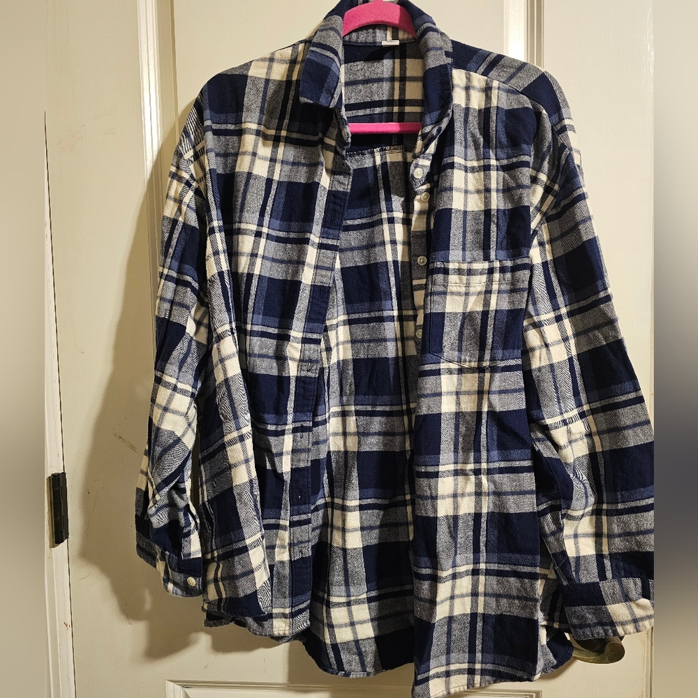 Old Navy XXL flannel shirt.